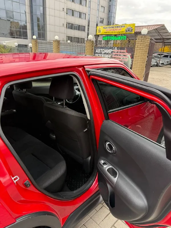В продаже nissan juke 2016г. автомат 2л. , бензин полный привод оригинальный пробег 115 000 км бесключевой доступ, сигнализация starline с меткой от угона, установлен дорогой андроид с навигацией, климат, подогрев сидений, круиз - контроль, bluetooth, управление аудио с руля. автомобиль в отличном состоянии, по технике вообще без нареканий. коробка и мотор в идеале. цена 1 270 000 руб донецк, центр +79493055000 - фотография - 9