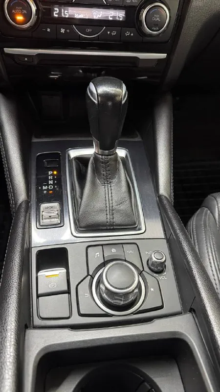 Mazda 6, 2017г. цена 1 890 000 руб. состояние отличное пробег 131 000 два комплекта резины бесключевой доступ датчики слепых зон двухзонный климат донецк +79493329822 📲 tg: @wwwpobeda 📞 звоните: +7(949)3329822 - фотография - 6