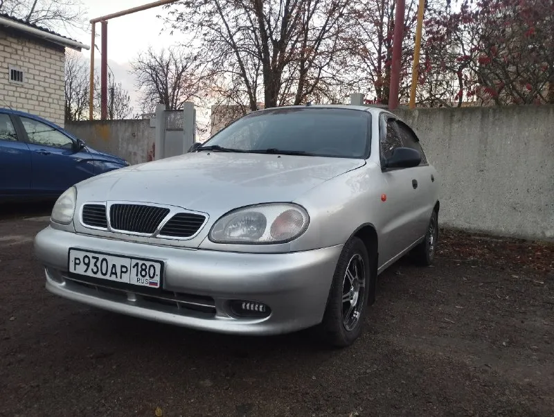 Продам daewoo ланос. цена:350000т. р. 2007г. в. мотор 1.5 механическая кпп. на автомобиле установлено гбо 2 поколения с регистрацией. два комплекта колёс, зима на 13 железных дисках, лето на 14 титанах. свежий аккумулятор. за детальной информацией обращаться по телефону:+79493630898. г. иловайск. 📞 звоните: +7(949)3630898 - фотография - 3