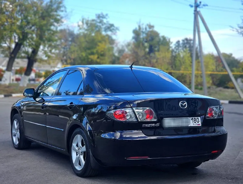 В продаже mazda gg рестайлинг японская сборка 🇯🇵 1.8, 2008 года +7959-022-0372 тел. ( telegram ) +7959-295-6694 тел цена 675.000 тыс руб. пробег составляет 230 тысяч км, подтвержденный. двигатель и коробка передач функционируют без нареканий. расход масла отсутствует. ходовая часть без вложений. в текущий момент автомобиль не требует дополнительных вложений. комплектация включает в себя: круиз-контроль, омыватели передних фар, климат-контроль, штатную мультимедийную систему, электропривод боковых зеркал, подогрев передних сидений, передние и задние электростеклоподъемники, легкосплавные оригинальные диски 16 радиуса и прочее. в комплекте два ключа, зимняя и летняя резина. - фотография - 6