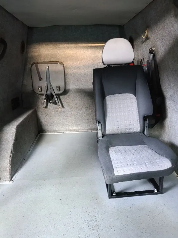 Продаётся специализированный, бронированный автомобиль volkswagen caddy 2.0 tdi 2012 год. пробег 300000км. цена 750000.торг уместен. г. макеевка. по документам все ровно, ставится/снимается с учёта без проблем. все интересующие вопросы по телефону +79493091660 николай. 📲 tg: николай донецкий 📞 звоните: +7(949)3091660 - фотография - 2