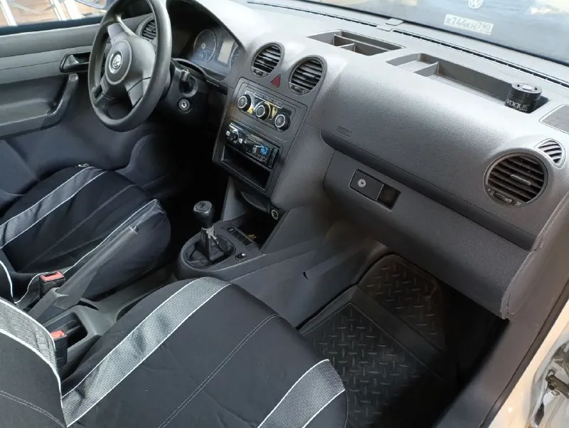 Продаётся специализированный, бронированный автомобиль volkswagen caddy 2.0 tdi 2012 год. пробег 300000км. цена 750000.торг уместен. г. макеевка. по документам все ровно, ставится/снимается с учёта без проблем. все интересующие вопросы по телефону +79493091660 николай. 📲 tg: николай донецкий 📞 звоните: +7(949)3091660 - фотография - 3
