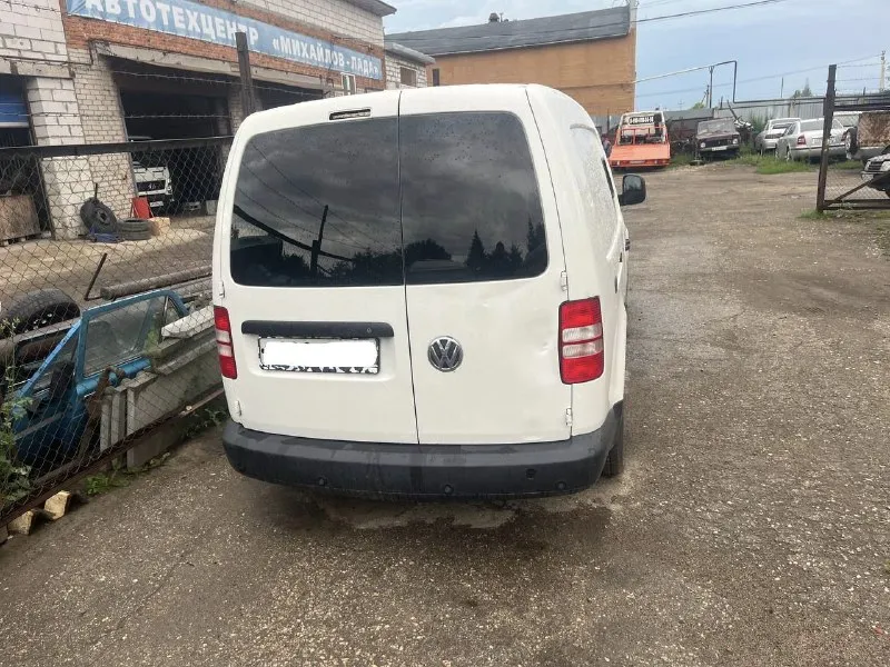 Продаётся специализированный, бронированный автомобиль volkswagen caddy 2.0 tdi 2012 год. пробег 300000км. цена 750000.торг уместен. г. макеевка. по документам все ровно, ставится/снимается с учёта без проблем. все интересующие вопросы по телефону +79493091660 николай. 📲 tg: николай донецкий 📞 звоните: +7(949)3091660 - фотография - 4