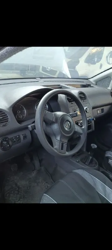 Продаётся специализированный, бронированный автомобиль volkswagen caddy 2.0 tdi 2012 год. пробег 300000км. цена 750000.торг уместен. г. макеевка. по документам все ровно, ставится/снимается с учёта без проблем. все интересующие вопросы по телефону +79493091660 николай. 📲 tg: николай донецкий 📞 звоните: +7(949)3091660 - фотография - 6