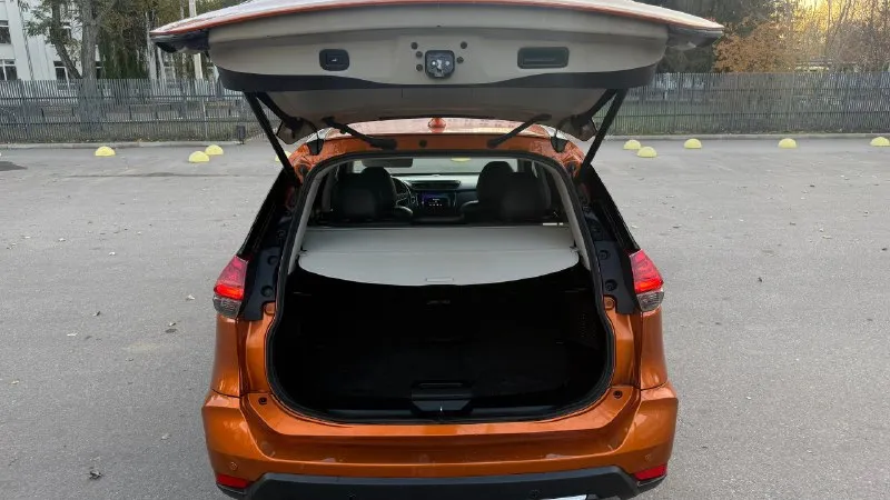 Nissan x-trail в актуальном рестайлинговом исполнения. это не просто автомобиль, а надежный партнер для города и путешествий, оснащенный по максимуму. электропривод багажника система бесключевого доступа осмотр: г. луганск техническая информация: * год выпуска: 2019 (рестайлинг) * пробег: 94 000 км ( преимущественно по трассе) * двигатель: 2.0 л (бензин) * коробка передач: вариатор x-tronic (cvt) * привод: передний * владельцев по птс: 4 * состояние: идеальное, без вложений для нового владельца 1 980,000р. 9591618010 📞 звоните: +7(959)1618010 - фотография - 5