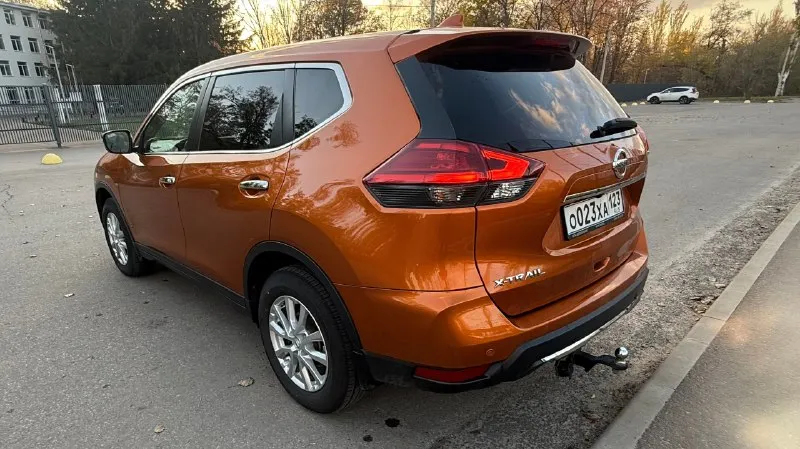 Nissan x-trail в актуальном рестайлинговом исполнения. это не просто автомобиль, а надежный партнер для города и путешествий, оснащенный по максимуму. электропривод багажника система бесключевого доступа осмотр: г. луганск техническая информация: * год выпуска: 2019 (рестайлинг) * пробег: 94 000 км ( преимущественно по трассе) * двигатель: 2.0 л (бензин) * коробка передач: вариатор x-tronic (cvt) * привод: передний * владельцев по птс: 4 * состояние: идеальное, без вложений для нового владельца 1 980,000р. 9591618010 📞 звоните: +7(959)1618010 - фотография - 8