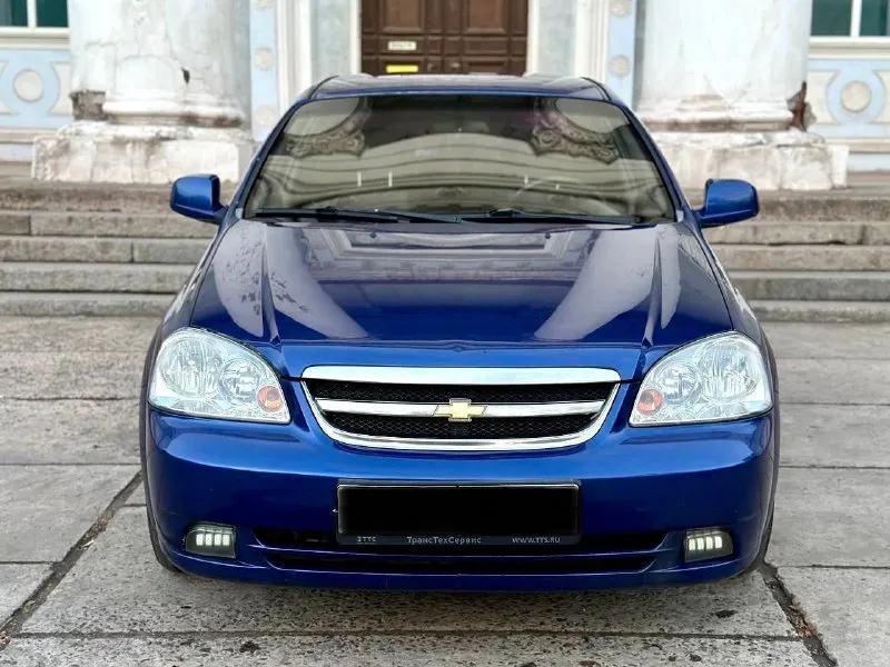 Продам chevrolet lacetti 2012г выпуска, корейская сборки обьем двигателя 1.6 168000т пробега, коробка механика 5ст автомобиль в родном окрасе, двигатель работает идеально, ходовая часть без единого вложения,1000км назад установил новый грм с помпой, салон в идеальном состоянии, богатая комплектация: -4 эл. стеклоподъемника -подогрев сидений -эл. регулировка зеркал -подогрев зеркал и заднего стекла -кондиционер -abs -дисковые тормоза -диски r16 -центральный замок -сигнализация с автозапуском -свет led -два ключа -газовое оборудование авто без единого рыжика, вся обслужена, без вложений, с документами полный порядок, любой вид переоформление, более детальней по тел: +7 (959) 244-26-07 whatsapp, telegram: +7 (960) 452-09-40 г. алчевск цена:695.000₽ 📞 звоните: +7(959)2442607 - фотография - 2