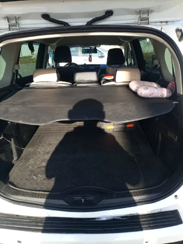 Продам 7-ми местный минивэн мазда-5, 2.0 бензин,2011г. в. пробег 236 000км. цена 1,2млн, торг около авто. машина покупалась в салоне луганска(при украине), всю жизнь была в одних руках, в птс один собственник. даигатель цепной, работает отлично, масло не ест и не дымит, работает отлично без пинков, пробуксовок(фильтр и масло новое), в двигателе масло также новое. ходовая в полном порядке. комплектация:климатконтроль, abs, esp, airbag, гур, подогрев передних седений(работает), омыватель фар, датчики дпвления шин, линзованый свет(светит очень хорошо), птф, чехлы из экокожи, красивые модельные коврики+комплект летних ковриков, легкосплавные диски r17,установлена андроид магнитола+камера заднего вида+передняя камера+задний парктроник, сигнализация с обратной связью+автозапуск. отличная, комфортная машина. вопросы по телефону +79590057091 или +79591719008 смотреть в г. брянка, лнр 📞 звоните: +7(959)0057091 - фотография - 7