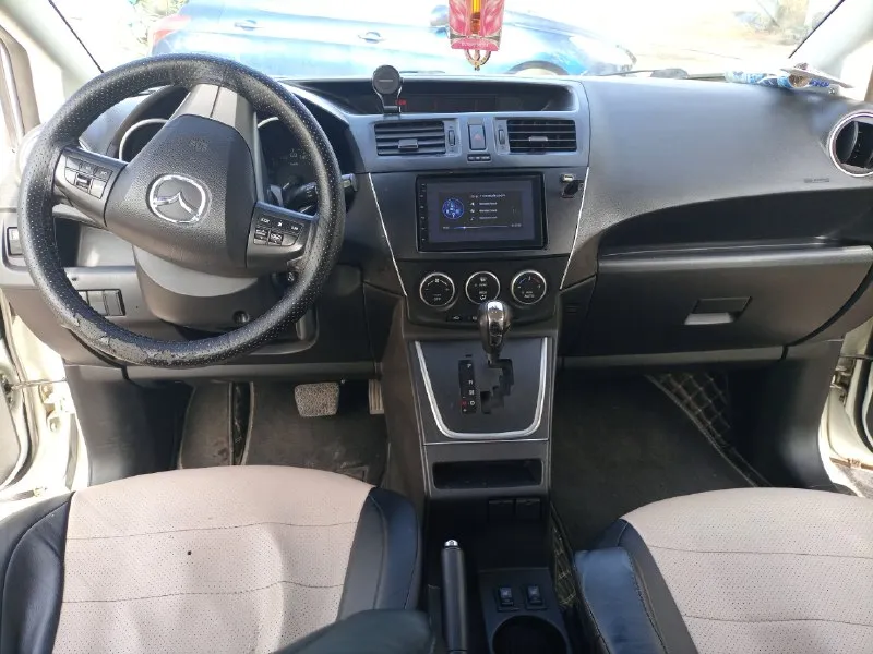 Продам 7-ми местный минивэн мазда-5, 2.0 бензин,2011г. в. пробег 236 000км. цена 1,2млн, торг около авто. машина покупалась в салоне луганска(при украине), всю жизнь была в одних руках, в птс один собственник. даигатель цепной, работает отлично, масло не ест и не дымит, работает отлично без пинков, пробуксовок(фильтр и масло новое), в двигателе масло также новое. ходовая в полном порядке. комплектация:климатконтроль, abs, esp, airbag, гур, подогрев передних седений(работает), омыватель фар, датчики дпвления шин, линзованый свет(светит очень хорошо), птф, чехлы из экокожи, красивые модельные коврики+комплект летних ковриков, легкосплавные диски r17,установлена андроид магнитола+камера заднего вида+передняя камера+задний парктроник, сигнализация с обратной связью+автозапуск. отличная, комфортная машина. вопросы по телефону +79590057091 или +79591719008 смотреть в г. брянка, лнр 📞 звоните: +7(959)0057091 - фотография - 8