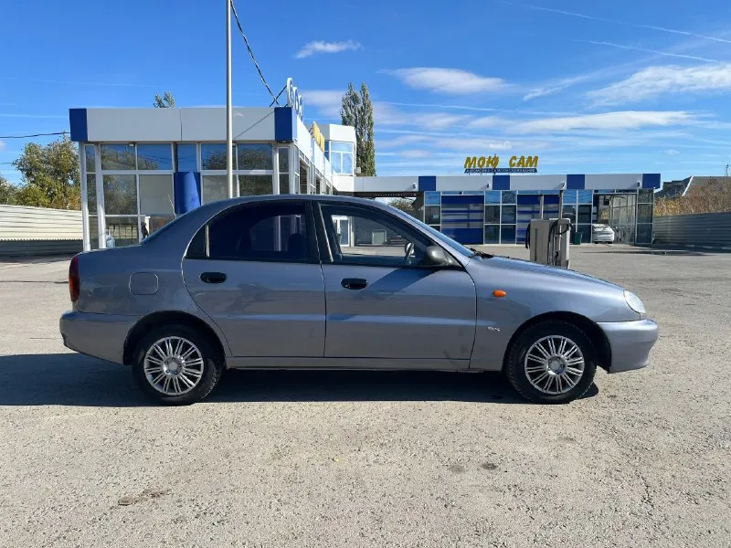 ⚡⚡⚡ chevrolet lanos (ланос) 2008⚡⚡⚡ максимальная комплектация sx (кондиционер, подушка безопасности, гур, электростеклоподьемники, тахометр, часы, бортовой компьютер) двигатель 1,5 в отличном состоянии, кузов блестит 🚗 без рыжиков, после полировки, стаканы как новые. двигатель масло не расходует, не дымит. кпп не хрустит и не вылетает, переключается четко. ходовая как мячик🏀 без посторонних звуков. кондиционер работает❄( заправлять не нужно) салон чистый после химчистки в идеале! зимняя резина nokian автомобиль не требует абсолютно не каких вложений! переоформление без проблем, без запретов и ограничений. цена 355 000 рублей, не большой торг. осмотр енакиево. телефон: +7 949 563 55 01 +7 949 646 19 85 📞 звоните: +7(949)5635501 - фотография - 7