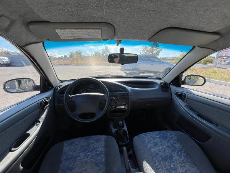 ⚡⚡⚡ chevrolet lanos (ланос) 2008⚡⚡⚡ максимальная комплектация sx (кондиционер, подушка безопасности, гур, электростеклоподьемники, тахометр, часы, бортовой компьютер) двигатель 1,5 в отличном состоянии, кузов блестит 🚗 без рыжиков, после полировки, стаканы как новые. двигатель масло не расходует, не дымит. кпп не хрустит и не вылетает, переключается четко. ходовая как мячик🏀 без посторонних звуков. кондиционер работает❄( заправлять не нужно) салон чистый после химчистки в идеале! зимняя резина nokian автомобиль не требует абсолютно не каких вложений! переоформление без проблем, без запретов и ограничений. цена 355 000 рублей, не большой торг. осмотр енакиево. телефон: +7 949 563 55 01 +7 949 646 19 85 📞 звоните: +7(949)5635501 - фотография - 8