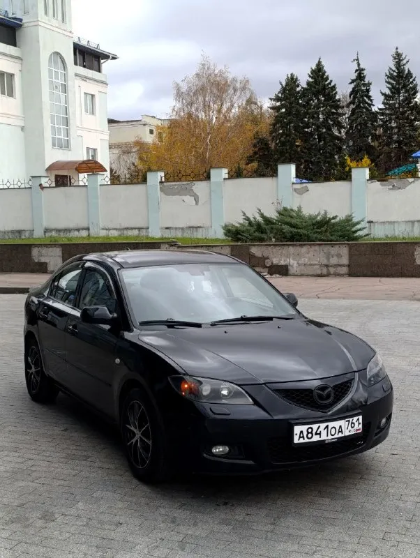 Продается mazda 3 🔥🔥🔥 рестайлинг!!! 2006 года выпуска мотор 1.6 ( атмосферный) бензин кпп: механика пробег 280 тыс. ( родной) авто в отличном состоянии✅ машина обслужена! вложений не требует. в комплектации: 🚘 климат-контроль, андроид магнитола, подогрев сидений, мультируль, 4 стеклоподъемника, линзованная оптика, автозапуск. диски r16 🛞 документы в полном порядке без арестов и штрафов, переоформление без проблем ✅ цена 675.000₽ 💵 (торг уместен) обмен не интересует! осмотр г. донецк все вопросы только по телефону📲 +79493830348 - фотография - 2
