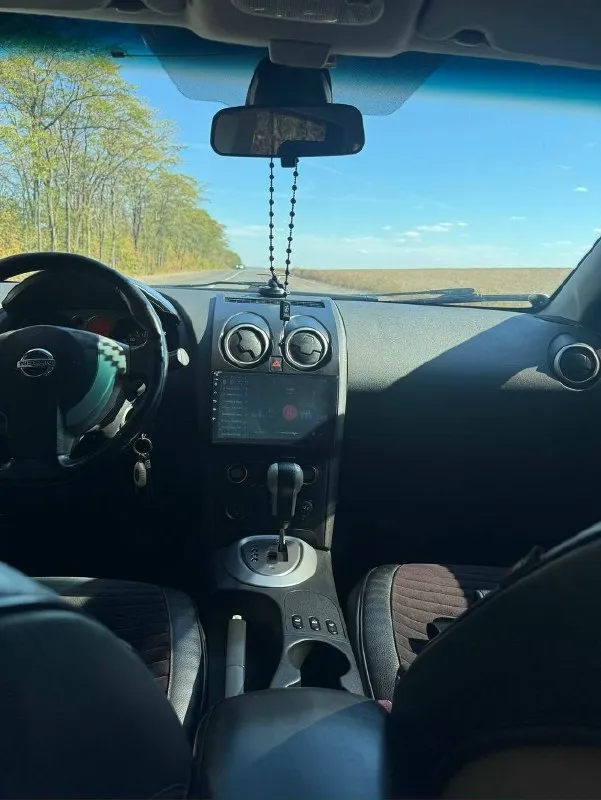 Автор: [ ✅марка " qashqai" ✅год: 2008 ✅объем двигателя 2.0л, атмосферный ✅акпп (автомат) ✅без дтп, юридически чист ✅ автомобиль обслуживался своевременно ✅салон очень комфортный, удобный, чистый, не прокуренный, не затертый ✅двигатель и коробка работают ровно, масла все поменяны ✅титановые диски ✅комлектация: электрозеркала с подогревом закрываются автоматически при парковке, передние и задние стеклоподъёмники, двухзонный климат контроль, мультируль, датчик света, датчик дождя, подогрев передних сидений, партронник спереди и сзади, abs, esp, подушки безопасности ✅автомобиль очень комфортный и вместительный ✅цена: 950.000 рублей, торг ✅ автомобиль находится в г. комсомольское старобешевский район +7 (949) 532-59-56.. ❗❗❗наш телеграм канал [ бесплатное размещение за репост❗❗❗ правила сообщества [ 📞 звоните: +7(949)5325956 - фотография - 4