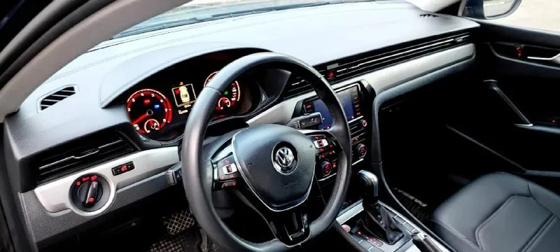 Продам пассат в 9 2021 года, пробег 123 тыс. Км. Двигатель 2,0 турбо, коробка автомат айсин. Темно синий металик (фото не передаёт глубину цвета). Бортовой компьютер, раздельный климат контроль, люк, кожаный салон, подогревы сидений, зеркал, стёкол, кожаный мультируль, кнопка старт- стоп, функция удержание полосы и дистанции, мультимедиа, блютуз, камера заднего вида, фары линзованные, легкосплавные оригинальные диски с отличной резиной. Авто обслужено, новые масла "леквимоль ", фильтра. Подвеска сбитая, авто без вложений. Цена 2,200 млн, торг. Более детально по телефону+79493560528, +79493202480
📞 Звоните: +7(949)3560528 - фотография - 9
