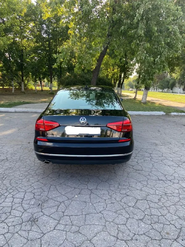 Продаю volkswagen passat nms se 1.8 tsi 2016.
Пробег 132.000 км
Машина предмаксимальной комплектации
Коробка и мотор работают отлично, , масло не ест,
- Aisin, не dsg
Машина русифицирована
Также отдам - зимнюю резину

Комплектация
- Бортовой компьютер
- Led фары
- Датчик давления шин
- Кожаный салон
- Адаптивный круиз с датчиком контроля дистанции спереди и сзади (даже если круиз не включен, в экстренной ситуации машина затормозит сама)
- Функция corner
- Функция опускания зеркал при включении заднего хода
- Мультируль
- Электропривод сидений
- Обогрев зеркал
- Обогрев заднего стекла
- Датчик света
- Подогрев сидений
- Климат контроль (2-х зонный)
- Камера заднего вида
- Регулируемый подлокотник
- Люк, регулируемый в трех положениях
- Отделка салона под дерево
- Задний ряд складывается в ровный пол
- Замена масла в моторе каждые 7тыс. Км.
- У машины отличная проходимость, проблем с лежачими нет, кочек не боится!

Цена: 1.950.000, разу
📞 Звоните: +7(949)3975328 - фотография - 3