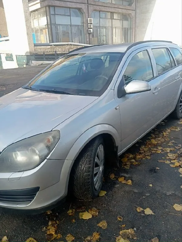 Продам opel астра 2006 года, объем двигателя 1,7 турбо дизель. универсал. на полном ходу. сел поехал. осмотр г. иловайск. цена 465 тыс. торг у капота. обращаться только по телефону: +7-949-685-05-31 📞 звоните: +7(949)6850531 - фотография - 5