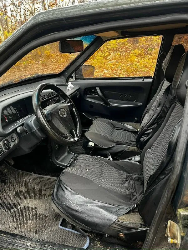 Продам ваз ваз 2114 (2006 год) 🚗 цвет: красивый, ухоженный, золотисто-темно зеленый. 🔧 двигатель: 8-клапанный, работает отлично — не дымит, не троит, масло не ест ⚙️ кпп: в полном порядке, все передачи включаются чётко 🛞 ходовая: без нареканий 🧱 кузов: дно и пороги — в идеальном состоянии, без гнили вообще 🔇 шумо- и виброизоляция по всему кузову 📄 документы: кристально чистые 🚘 номера: h222kp — отдаю вместе с машиной (отдельно не продаю) 📍 осмотр: макеевка 💰 цена: 475 000 ₽ +торг 💬 торг при осмотре 📞 телефон: +7 949 393-32-05 📞 звоните: +7(949)3933205 - фотография - 5