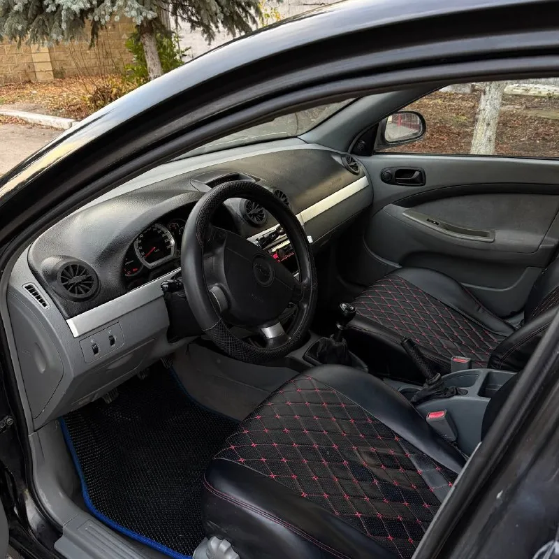 Автор: [ chevrolet лаччети год выпуска - 2008 юр. чистый автомобиль👌 без штрафов, арестов, запрето и пр. ерунды✅ (стоит на учете) я хозяин родной пробег - 260 т. км мотор 1.4 работает идеально, не дымит, не троит, не пердит, тяга отличная, масло не ест. коробка - механика, передачи все без хрустов и вылетов🤙 подвеска - плотненькая, отрабатывает хорошо. по технической части автомобиль в хорошем состоянии. дно - пороги - целые 2 электростеклоподьемника гидро-усилитель руля кондиционер (работает)❄ мульти-руль abs подогрев заднего стекла осмотр: харцызск телефон: +79494145562 цена: 400.000 руб. . . ❗❗❗наш телеграм канал [ бесплатное размещение за репост ❗❗❗ 📞 звоните: +7(949)4145562 - фотография - 6