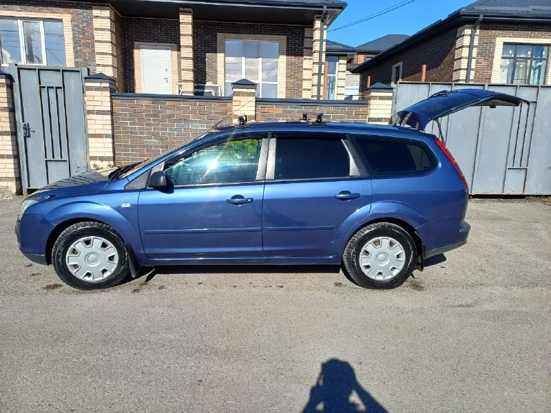 В продаже форд 2006г. 1.6 бензин. в отличном состоянии. матор коробка ходовая работает отлично. кондиционер рабочий печька греют хорошо. резина зимняя без вложений. сел и поехал для роботы отличный авто. продажа срочная. документы чистые. цена 465.000 т. детальние по тел 89064449952 ватцап. 89340432570 мобильный - фотография - 9