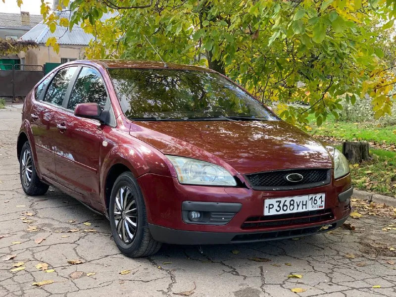 Продам ford focus 2007г 🚘 2.0+mt пробег 263.000 есть кондиционер (работает) установлена магнитола teyes+камера заднего вида заводское остекление машина в нормальном рабочем состоянии, есть небольшие моменты по кузову( на езду не влияет) и коробка в норме с документами полный порядок, за остальными вопросами отвечу по телефону или в личных сообщениях. цена 385.000₽🔥🔥 торг г. мариуполь +79490034163 📲 tg: kirill 📞 звоните: +7(949)0034163 - фотография - 4