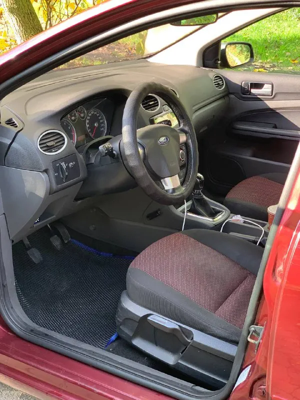 Продам ford focus 2007г 🚘 2.0+mt пробег 263.000 есть кондиционер (работает) установлена магнитола teyes+камера заднего вида заводское остекление машина в нормальном рабочем состоянии, есть небольшие моменты по кузову( на езду не влияет) и коробка в норме с документами полный порядок, за остальными вопросами отвечу по телефону или в личных сообщениях. цена 385.000₽🔥🔥 торг г. мариуполь +79490034163 📲 tg: kirill 📞 звоните: +7(949)0034163 - фотография - 7