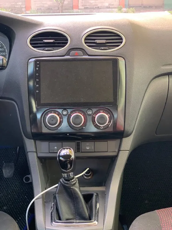 Продам ford focus 2007г 🚘 2.0+mt пробег 263.000 есть кондиционер (работает) установлена магнитола teyes+камера заднего вида заводское остекление машина в нормальном рабочем состоянии, есть небольшие моменты по кузову( на езду не влияет) и коробка в норме с документами полный порядок, за остальными вопросами отвечу по телефону или в личных сообщениях. цена 385.000₽🔥🔥 торг г. мариуполь +79490034163 📲 tg: kirill 📞 звоните: +7(949)0034163 - фотография - 9