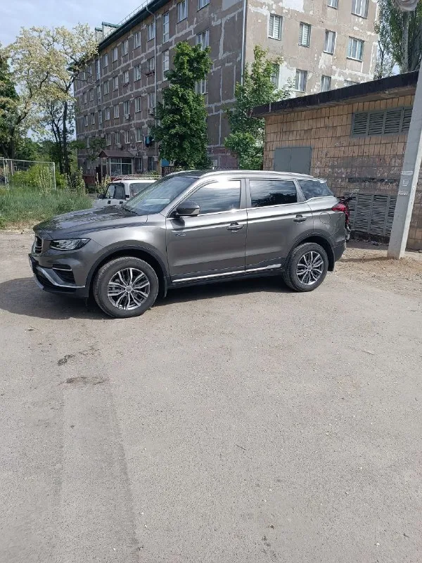 Продам geely atlas pro, 2024 год, пробег 17тыс. цена 2🍋700тыс. рублей. возможен обмен на жилье в мариуполе. на обмен дороже. +79490533963 📲 tg: надежда 📞 звоните: +7(949)0533963 - фотография - 2