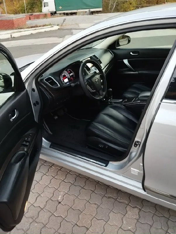 ❗ продажа от собственника❗ teana. 2011 год мотор 2.5 самый лучший в линейке - коробка- вариатор (работает идеально) пробег:242.000 -двух зонный климат контроль -кондиционер -подогрев сидений -бесключевой доступ start/stop -круиз контроль -камера заднего вида - электросиденья - омыватель фар -аудио система usb/aux -кожаный салон -мульти руль -электро зеркала -датчик света и дождя. авто в отличном состоянии без вложений, от слова совсем. любые проверки на любом сто за ваш счёт ✅ я собственник - переоформление без проблем. цена 1.🍋150 000 торг при виде денег осмотр г донецк. буденновский район. +7949-382-12-60-телеграмм-ватсапп +7949-845-25-88 📞 звоните: +7(949)3821260 - фотография - 7