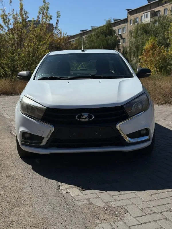 Продам lada vesta 2019 год,120 000км пробег, механика, гбо (вписано) комплектация простая: кондицион... - фотография