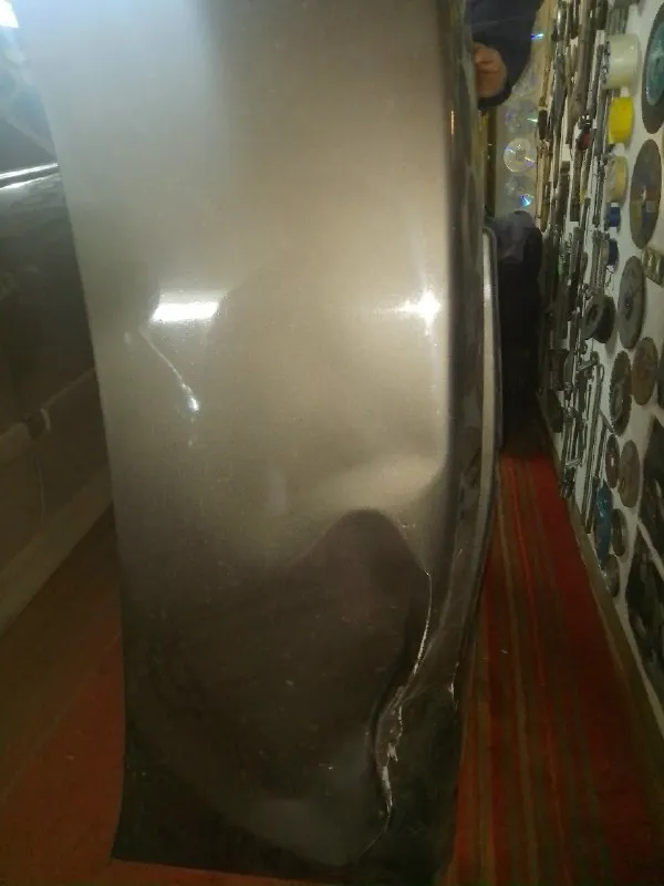 Opel вектра 1990. цена 100к торг. шахтерск. мотор 1.6 работает ровно масло не ест, кпп 5ст без нариканий, кузов в норме не гнилой. печка греет. нужно заменить термостат( есть в наличии новый). новая зимняя резина, легкосплавные диски, акб живой. по документам просрочен тп временный, можно поставить на 180 регион без права отчуждения на 5ть лет. машина в нормальном состоянии, ездила и обслуживалась все вовремя. .. цена 100к реальному торг. +7949 487 97 78 телеграмм дмитрий. шахтерск 📞 звоните: +7(949)4879778 - фотография - 8