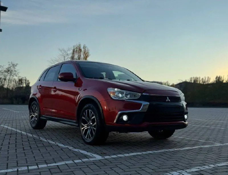 Mitsubishi outlander sport:2017г 2.0 автомат. полный привод: 135.000км 2 ключа 2 комплекта колёс хорошее состояние технически обслуженная осмотр: г. донецк возможен обмен на ваше авто с доплатой. 1.480.000 +79495098589 +79150131010 whatsapp, telegram: - фотография - 3