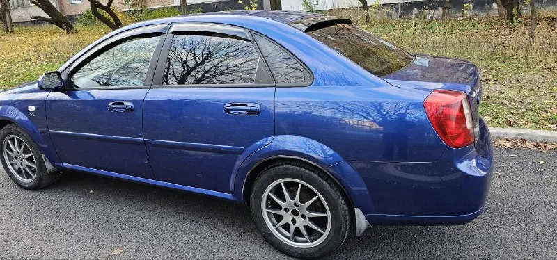 Продам chevrolet лачети мотор 1.8 газ евро 4 вписан. в очень хорошем состоянии вложений не требует. гнили и ржавчины нет, пороги на отлично. один хозяин с салона. днр макеевка.650₽ +79498000450 📲 tg: @relaks2018 📞 звоните: +7(949)8000450 - фотография - 8