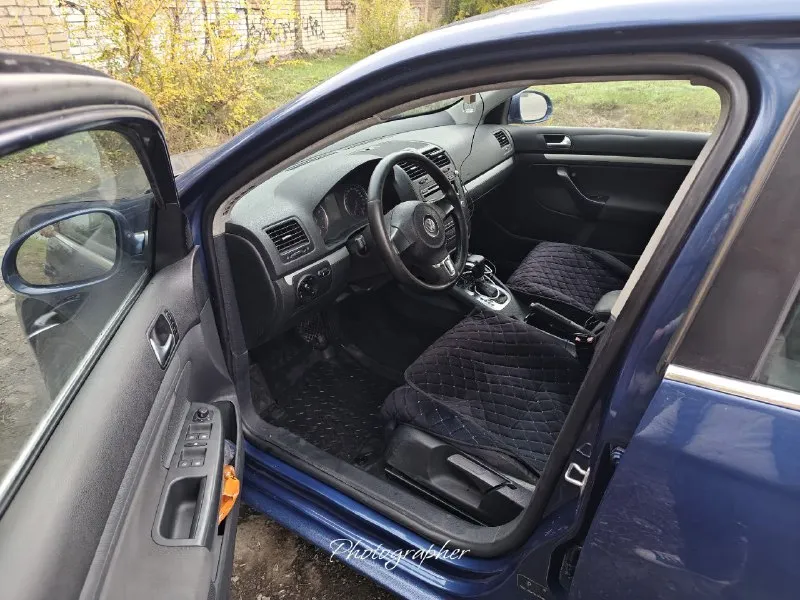 🚙Vw jetta 5 1.4 tsi dsg 2009 г. В.
📱Телефон +79490356867
💰Стоимость 600000 руб
Авто на данный момент полностью обслужен, кузов облит полностью исправлявлял ваговские болячки и косяки предыдущих владельцев. Зимняя резина проехала один сезон. Сцепление и маховик менял 5 т. Назад, новые свечи новые форсунки новая цепь грм из вложений чистка впуска и химчистка салона. Отдам немного запчастей. - фотография - 7