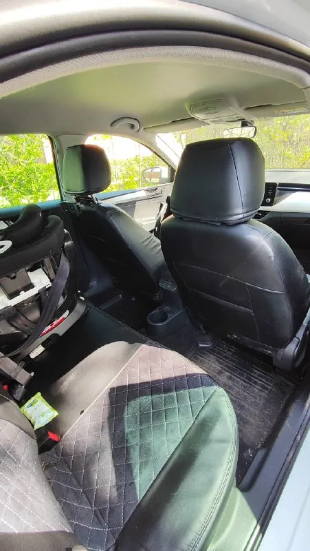 Skoda rapid 2021 цена, ₽: 1800000 пробег, км: 49 000 количество дверей: 5 поколение: ii (2019—2025) тип двигателя: бензин привод: передний мощность, л. с. : 90 модификация: 1.6 mpi mt (90 л. с. ) комплектация: style руль: левый состояние: не битый птс: электронный владельцев по птс: 1 салон * кожаный руль цвет салона * тёмный обогрев: * передних сидений * задних сидений * зеркал * руля * подогрев заднего и лобового стекла электростеклоподъемники * передние и задние помощь при вождении * датчик дождя * датчик света * парктроник задний * камера заднего вида * круиз-контроль * бортовой компьютер противоугонная система * сигнализация * центральный замок * без ключевой доступ * кнопка start/stop активная безопасность * антиблокировка тормозов * антипробуксовка * экстренное торможение фары * заводские светодиодные линзованые * противотуманный автомобиль частично в броне пленке, есть зимняя резина, заводская тонировка и защита двигателя, оригинальные родные коврики салона и бага 📞 звоните: +7(949)4102312 - фотография - 8