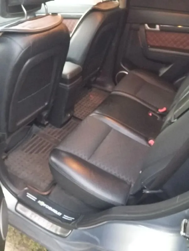 Продам большой семейный кроссовер chevrolet captiva 2014 г. в. 2.4 бензин, я второй владелец, показания одометра 140 т. км. классический автомат ( 6 скоростной айсин ), подключаемый полный привод. 2 ключа, 2 комплекта резины. работает абсолютно все. подогревы всех сидений ( перед, зад. ) полный электро пакет. цена 1,490 р. +7949 348 04 77 на этом номере телеграмм. торг 📞 звоните: +7(949)3480477 - фотография - 4