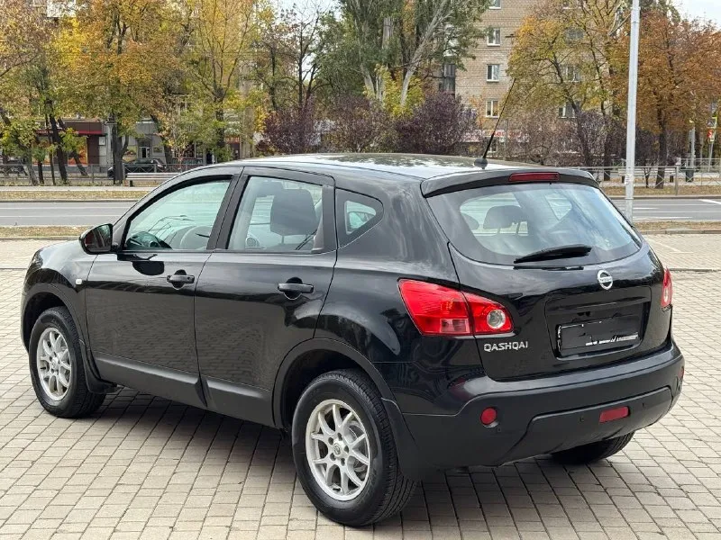 Продам nissan qashqai 2008год в идеальном состоянии без вложений мотор идеальном состояние так же и коробка не чего не перешита не руль не салон всё в заводе машина с двумя окрасами не битая мотор коробка в идеальном состояние сель и поехал кондиционер рабочи два ключа автомобиль в очень хорошем состоянии сель и поехал все интересующий вопросы по телефону пишите звоните ! +7949-467-65-94. цена 820.000₽ торг - фотография - 5