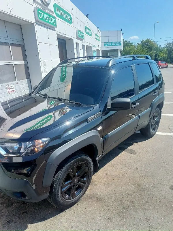 Продам ваз нива тревел, ноябрь 2023, комплектация блэк, подогрев передних сидения, абс, гур, кондиционер, мультимедиа, круиз, пробег 26000, цена 125000. 89495214225 📞 звоните: +7(949)5214225 - фотография - 6