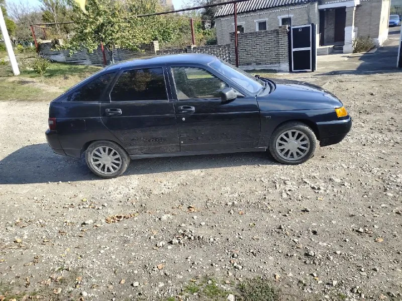 Продам ваз 2112 на полном ходу 2005 года авто в хорошем состоянии цена 170 торг без дисков вся информация по телефону город енакиево +79494092943 срочно 📲 tg: @ah7458hc 📞 звоните: +7(949)4092943 - фотография - 6