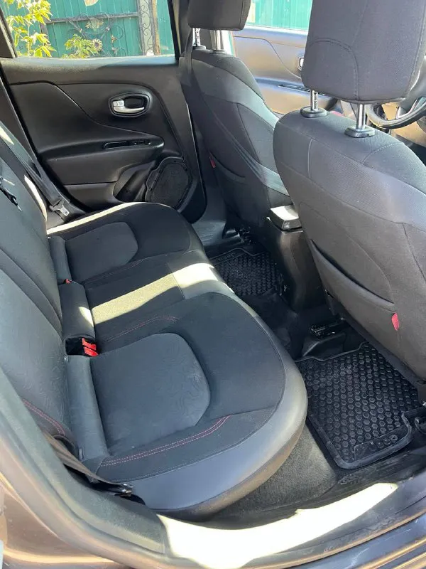 Jeep renegade. 2016 год. 2.4 пробег родной. продажа от собственника. цена 1300000. все вопросы по телефону +79496017019 📲 tg: макс 📞 звоните: +7(949)6017019 - фотография - 6