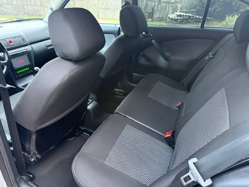 Продам skoda в очень хорошем состоянии таких шкод очень мало в таком состоянии кузов весь в заводском окрасе за исключением одной детали были сколы на капоте. салон в отличном состоянии кузов обесшумлен стоит хорошая музыка камера заднего вида климат работает авто до первого клиента кто ищет живую шкоду. если вы из далека могу снять видео обзор с толщиномером. остальные вопросы по телефону 🚗марка skoda октавия ⚙️ 1.6 бензин 📦коробка механика 🏃‍♂️‍➡️пробег 240 тысяч родной 📅год выпуска 2008 💶цена 695 тыс рублей ☎️тел +79497257498 📲 tg: петя белаш 📞 звоните: +7(949)7257498 - фотография - 7