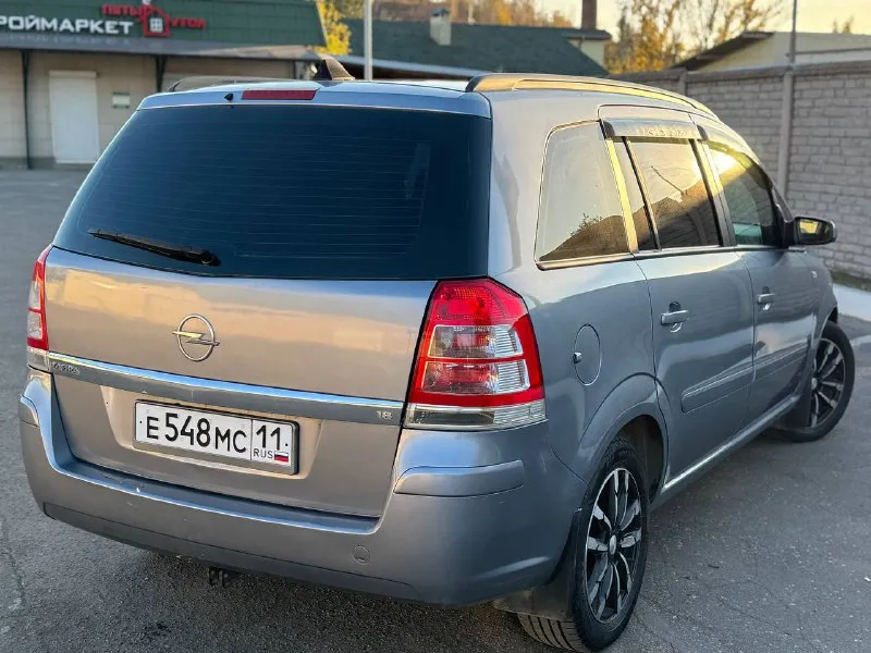 🚀 цена: 550к торг продам opel zafira b год: 2006 объём: 1.8 авто в хорошем состоянии двигатель без нареканий, не троит, работает ровно кпп не хрустит не вылетает кузов все как на фото 📝авто в хорошей комплектации подогрев сидений, кондиционер, эл. зеркала, мультируль, сигнализация, центральный замок, андроид монитор музыка играет хорошо осмотр донецк юридически чистая, любое переоформление доп. фото и видеообзор скину в лс 📲- +7 949 607-26-37 📲 tg: @n1kolay01 📞 звоните: +7(949)6072637 - фотография - 3