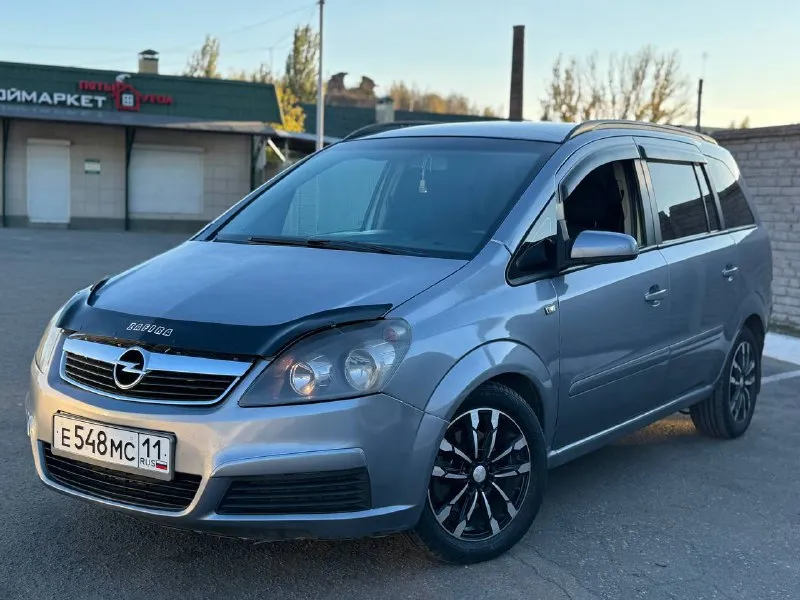🚀 цена: 550к торг продам opel zafira b год: 2006 объём: 1.8 авто в хорошем состоянии двигатель без нареканий, не троит, работает ровно кпп не хрустит не вылетает кузов все как на фото 📝авто в хорошей комплектации подогрев сидений, кондиционер, эл. зеркала, мультируль, сигнализация, центральный замок, андроид монитор музыка играет хорошо осмотр донецк юридически чистая, любое переоформление доп. фото и видеообзор скину в лс 📲- +7 949 607-26-37 📲 tg: @n1kolay01 📞 звоните: +7(949)6072637 - фотография - 6