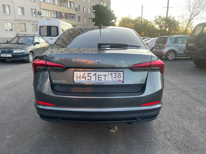 Продам skoda rapid 1.6 механика 2021г. 23 000 пробег с салона в одних руках сервисная книжка со всеми то! все обслужено вложений не требует. круиз контроль, датчик дождя, мультимедиа car play. в машине все есть для ежедневной комфортной эксплуатации. цена 1 450 000 тел. +7949 716 88 75 📲 tg: александр владимирович 📞 звоните: +7(949)7168875 - фотография - 4