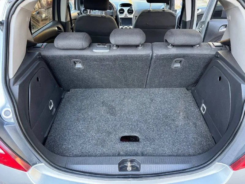 Продаю opel corsa d 2008 1.4 механика. пробег 207.000 машина в хорошем состоянии. передние стеклоподъемники двухдиновая магнитола. нареканий к мотору и коробки нет. салон в хорошем состоянии. не гнилая, дно пopоги cтaканы целые ! юридически чистая. цена 380.000 торг у капота!! машина находится в донецке. +79493161605 📲 tg: александр 📞 звоните: +7(949)3161605 - фотография - 7