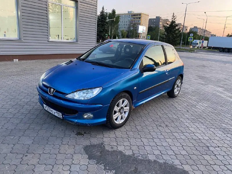 Г. мариуполь. 🚘 - peugeot 206 (хэтчбек). 📅 - 2007 год. 📈 - пробег - 268 тыс. /км. ⚙ ️- коробка передач - автоматическая. 🛢 ️- объем двигателя - 1,4 л. 📝 - полностью рабочее состояние, произведен капитальный ремонт двигателя, замена ходовой части, коробка не пинатется. 🔹- эл. стеклоподъёмники, подогрев заднего стекла, климат, сигнализация. 💵 - цена - 350 тыс. руб. 📞 - тел. +79495617362 звонки, телеграмм 📲 tg: @toma_281 📞 звоните: +7(949)5617362 - фотография - 3