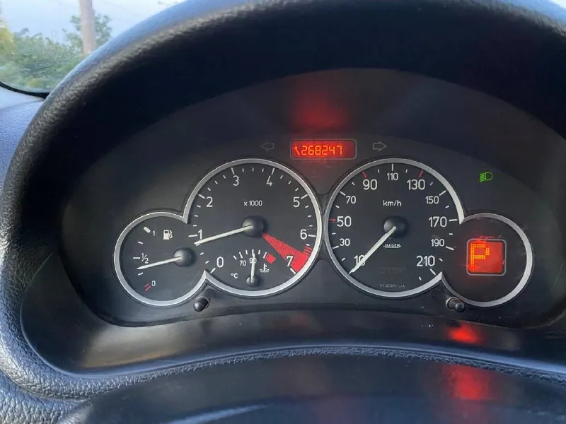 Г. мариуполь. 🚘 - peugeot 206 (хэтчбек). 📅 - 2007 год. 📈 - пробег - 268 тыс. /км. ⚙ ️- коробка передач - автоматическая. 🛢 ️- объем двигателя - 1,4 л. 📝 - полностью рабочее состояние, произведен капитальный ремонт двигателя, замена ходовой части, коробка не пинатется. 🔹- эл. стеклоподъёмники, подогрев заднего стекла, климат, сигнализация. 💵 - цена - 350 тыс. руб. 📞 - тел. +79495617362 звонки, телеграмм 📲 tg: @toma_281 📞 звоните: +7(949)5617362 - фотография - 5