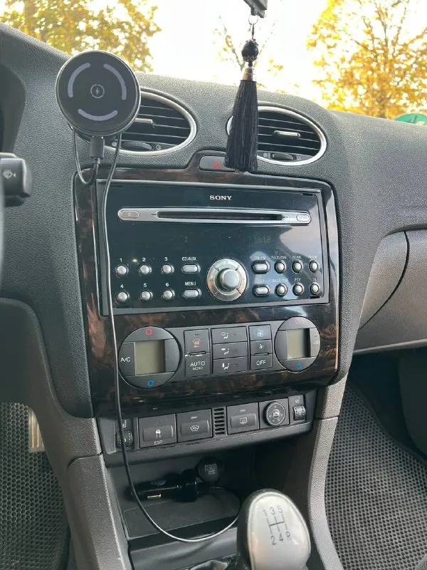 Продам ford focus 2 2005 год объем 1,6 газ/бензин пробег 266000 км. машина в хорошем техническом состоянии. ходовая часть вся перебрана, едет сбито. салон велюровый, чистый и ухоженный. установлено и вписано фирмы brc(италия). подушки все целые. установлены лед-дампы в ближний/дальний свет, светят превосходно. машина на летней новой резине, зимнюю отдам в компекте. комплектация: мультируль; круиз контроль; двух-зонный климат контроль; подогрев лобового, заднего стекла и зеркал; датчик дождя; abs, esp; подогрев сидений; 4 эсп с доводчиками стекол; музыка sony, играет очень достойно; bluetooth, cd; зеркало заднего вида с автозатемнением; цена 610000р. торг у капота. +79497305406 📞 звоните: +7(949)7305406 - фотография - 9