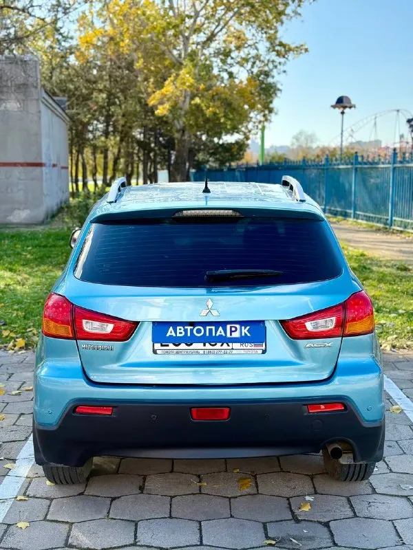 Mitsubishi asx 💰цена: 880 000р 🏢город: мариуполь 📅год выпуска: 2010 🧾пробег: 199 098 км. ⚙️двигатель: 1.8 ⛽топливо: бензин ⚙️кпп: автомат 📞 телефон: +7-949-727-41-51 +7-949-551-91-52 +7-989-263-55-56 💾 описание: mitsubishi asx — компактный японский кроссовер ✅ 3 владельца, птс оригинал ✅ южная эксплуатация. ✅ техническая часть на 5+ ✅ оригинальный пробег. ✅ салон как новый. ✅ отличная комплектация: ❄️ кондиционер, подогрев сидений, гур, abs, мультируль, парктроник, центральный замок, магнитола с камерой заднего вида, хорошая летняя резина. улица шевченко 2️⃣6️⃣9️⃣ 🏦 возможна продажа в кредит по двум документам. - фотография - 5
