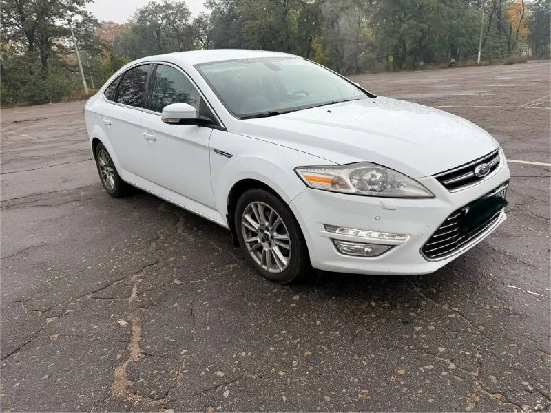 Продам ford mondeo 2012 год, объем двигателя 2,0, коробка механика комплектация люкс, кожаный салон, подогрев сидений, подогрев лобового стекла, электропакет сидений с памятью, бельгийская сборка. машина в отличном состоянии, полностью обслужена и не требует ремонта и вложений пробег 155 000 цена 1 150 000 руб. звоните телефон +79496384691 📲 tg: anna✨ 📞 звоните: +7(949)6384691 - фотография - 2