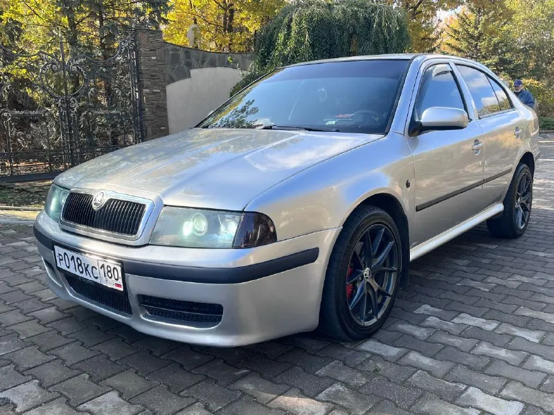Продам skoda tur 1.8 турбо в отличном состоянии без каких либо вложений автомобиль всегда обслуживал... - фотография